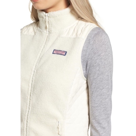 Vineyard Vines Jackets & Blazers - Vineyard Vines Sherpa Quilted Vest